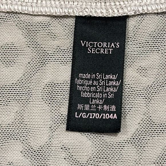 Victorias Secret Long Sleeve Sheer Cheetah Print Top - Picture 6 of 6